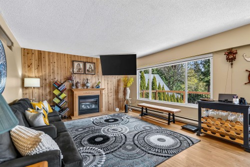 1849 North Road, Gibsons, BC - Indoor Photo Showing Living Room With Fireplace