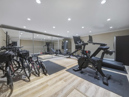 648 Alderside Road, Port Moody, BC - Indoor Photo Showing Gym Room