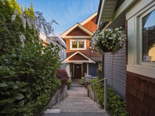 648 Alderside Road, Port Moody, BC - Outdoor