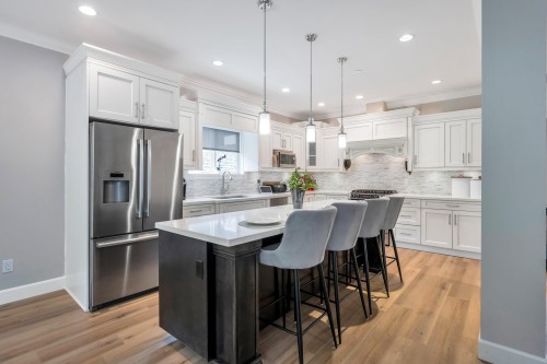 24640 101 Avenue, Maple Ridge, BC - Indoor