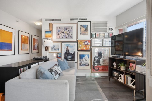 2201-918 Cooperage Way, Vancouver, BC - Indoor