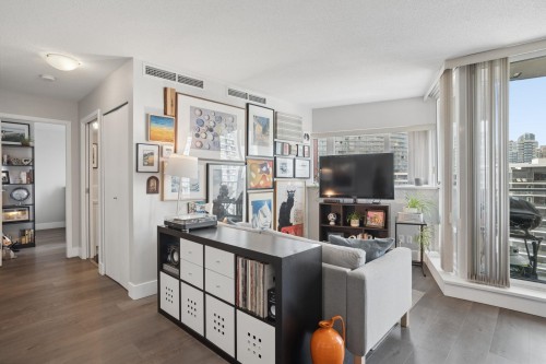 2201-918 Cooperage Way, Vancouver, BC - Indoor Photo Showing Other Room With Fireplace