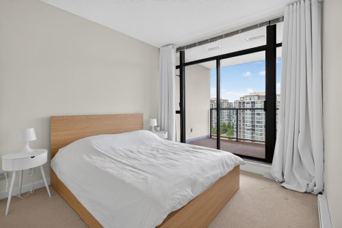 1507-7360 Elmbridge Way, Richmond, BC - Indoor Photo Showing Bedroom