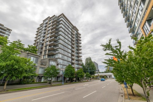 1507-7360 Elmbridge Way, Richmond, BC - Outdoor With Facade