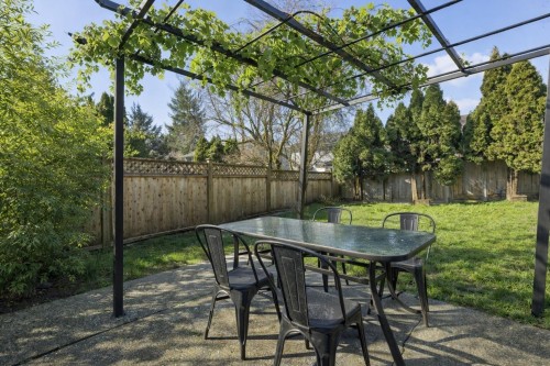 875 Porteau Place, North Vancouver, BC - Outdoor
