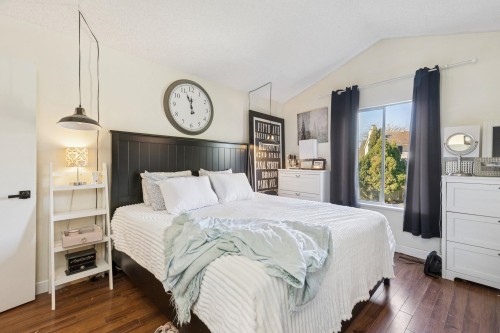 875 Porteau Place, North Vancouver, BC - Indoor Photo Showing Bedroom
