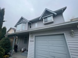 Upper-23422 Sandpiper Ave Maple Ridge, BC V2X 9M3