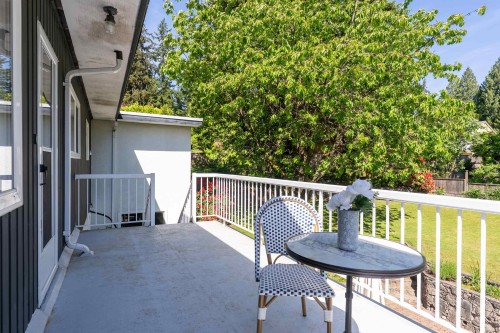 646 Windsor Road E, North Vancouver, BC - Outdoor With Deck Patio Veranda With Exterior