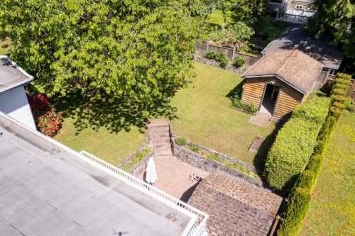 646 Windsor Road E, North Vancouver, BC - Outdoor