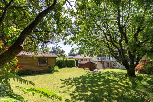 646 Windsor Road E, North Vancouver, BC - Outdoor