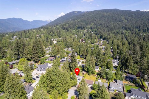 646 Windsor Road E, North Vancouver, BC - Outdoor With View