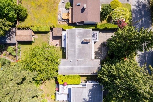 646 Windsor Road E, North Vancouver, BC - Outdoor