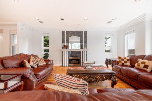 5809 Sperling Avenue, Burnaby, BC 
