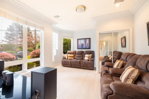 5809 Sperling Avenue, Burnaby, BC 