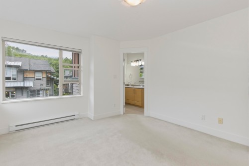 1176 Wingtip Place, Squamish, BC - Indoor Photo Showing Other Room