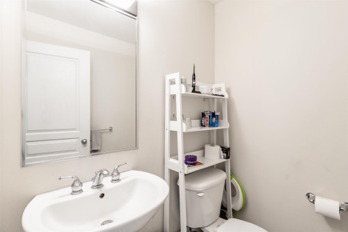 10522 Shepherd Drive, Richmond, BC - Indoor Photo Showing Bathroom