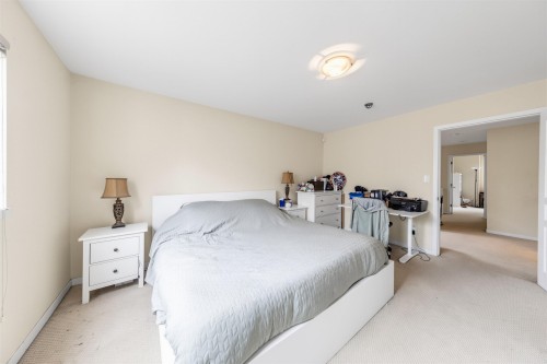10522 Shepherd Drive, Richmond, BC - Indoor Photo Showing Bedroom