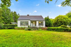 21662 River Road Maple Ridge, BC V2X 2B7