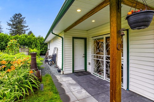 21662 River Road, Maple Ridge, BC - Outdoor With Exterior