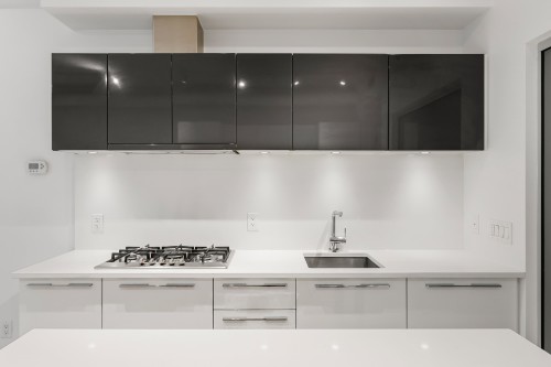 134 1St Avenue E, Vancouver, BC - Indoor Photo Showing Kitchen With Upgraded Kitchen