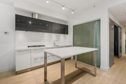 134 1St Avenue E, Vancouver, BC - Indoor Photo Showing Other Room