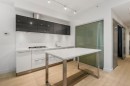 134 1St Avenue E, Vancouver, BC  - Indoor Photo Showing Other Room 