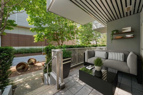 134 1St Avenue E, Vancouver, BC - Outdoor With Deck Patio Veranda With Exterior