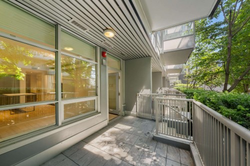 134 1St Avenue E, Vancouver, BC - Outdoor With Exterior