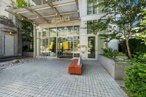 134 1St Avenue E, Vancouver, BC - Outdoor
