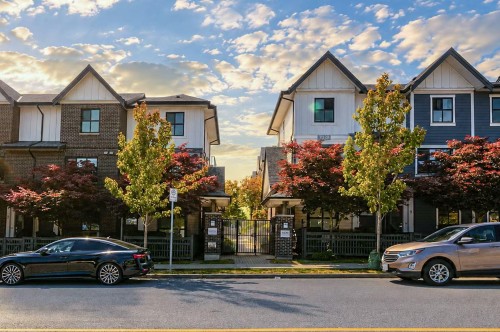 16-7039 Macpherson Avenue, Burnaby, BC - Outdoor With Facade