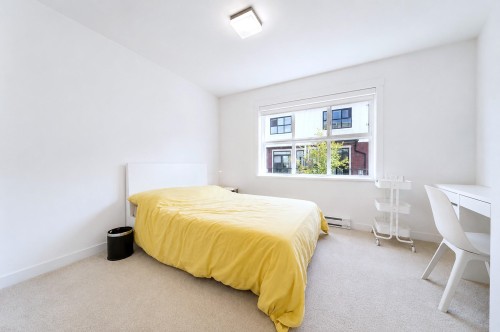 16-7039 Macpherson Avenue, Burnaby, BC - Indoor Photo Showing Bedroom