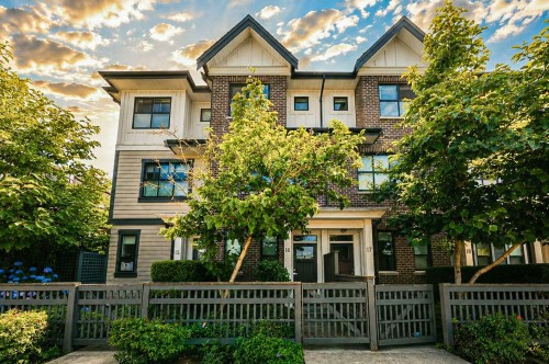 16-7039 Macpherson Avenue, Burnaby, BC - Outdoor With Facade