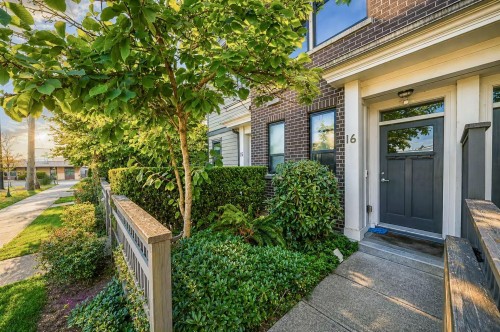 16-7039 Macpherson Avenue, Burnaby, BC - Outdoor