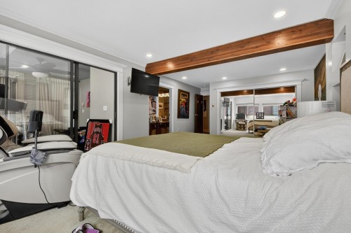 1052 Corona Crescent, Coquitlam, BC - Indoor Photo Showing Bedroom