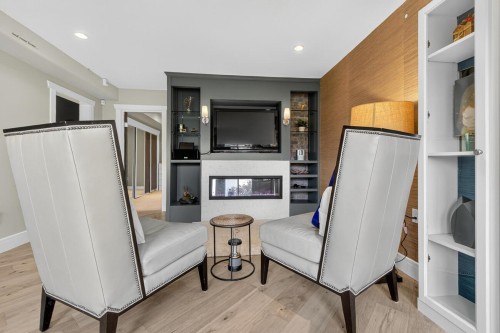 1052 Corona Crescent, Coquitlam, BC - Indoor With Fireplace