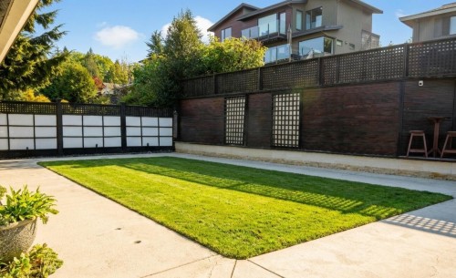 1052 Corona Crescent, Coquitlam, BC - Outdoor