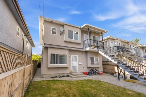 3186 18Th Avenue E, Vancouver, BC - Outdoor