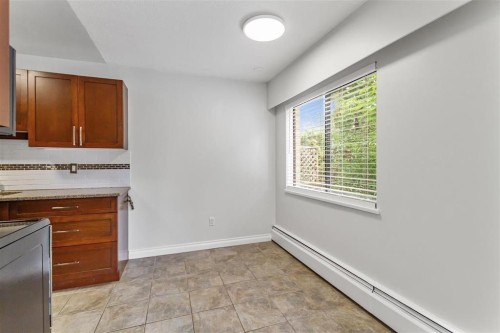 112-590 Whiting Way, Coquitlam, BC 