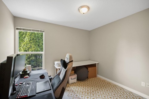 129 Roe Drive, Port Moody, BC - Indoor Photo Showing Office