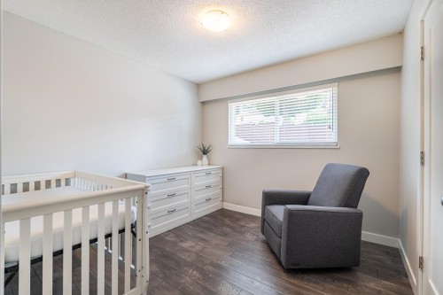 1566 Shaughnessy Street, Port Coquitlam, BC - Indoor Photo Showing Bedroom