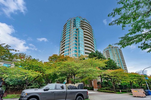 1702-6611 Southoaks Crescent  Burnaby, BC V5E 4L5