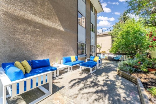 201-120 4Th Street E, North Vancouver, BC - Outdoor
