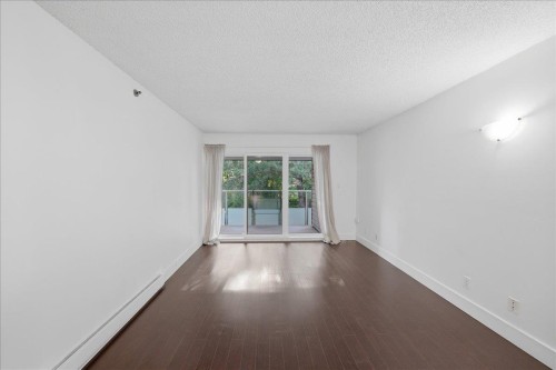 309-825 7Th Avenue E, Vancouver, BC - Indoor Photo Showing Other Room