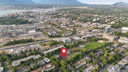309-825 7Th Avenue E, Vancouver, BC - Outdoor With View