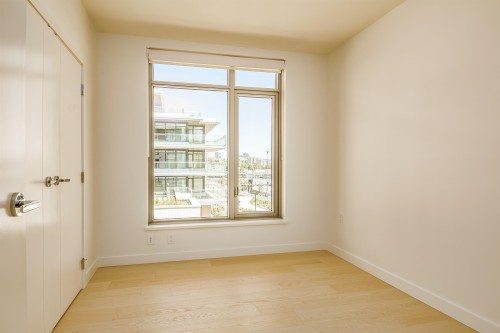4**-785 Harbour Way, North Vancouver, BC - Indoor Photo Showing Other Room