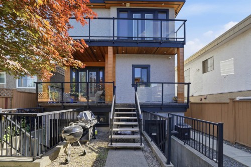 3123 7Th Avenue E, Vancouver, BC - Outdoor With Balcony With Exterior