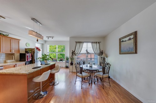 1412 Marguerite Street, Coquitlam, BC - Indoor