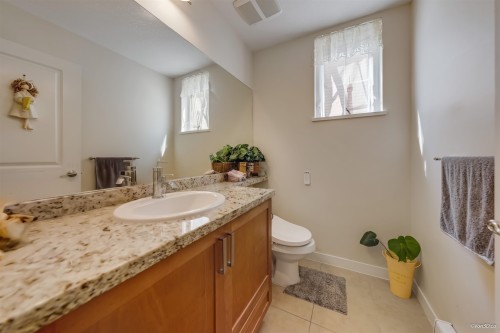 1412 Marguerite Street, Coquitlam, BC - Indoor Photo Showing Bathroom