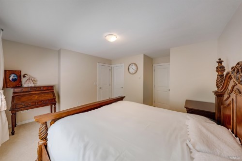 1412 Marguerite Street, Coquitlam, BC - Indoor Photo Showing Bedroom