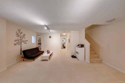 1412 Marguerite Street, Coquitlam, BC - Indoor Photo Showing Other Room